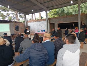 Moradores se reuniram para fundar associação. Foto: Divulgação