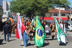 Desfile realizado no primeiro dia da festa em Agudos do Sul. Foto: O Regional