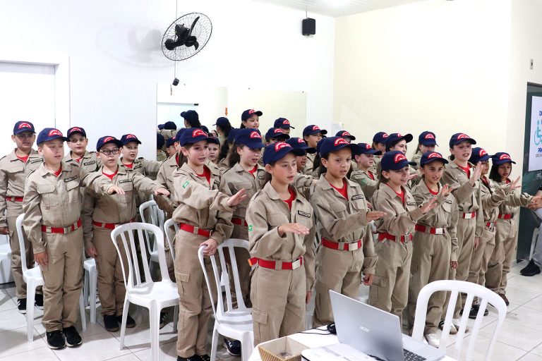 Alunos participaram da cerimônia da formatura no Cras. Foto: Assessoria de Imprensa/Prefeitura de Piên