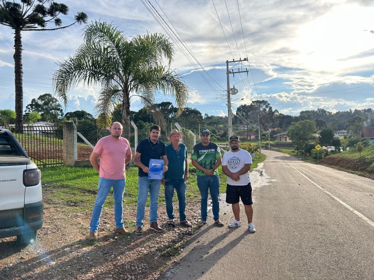 Prefeitura anunciou investimentos na rede de água da comunidade. Foto: Assessoria de Imprensa/Prefeitura de Agudos do Sul