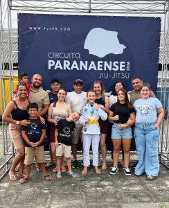 Parte da equipe esteve prestigiando o evento esportivo. Foto: Divulgação