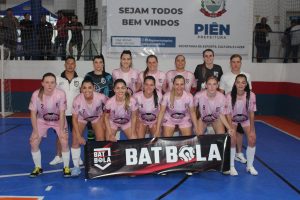 Bat Bola conquistou o título do municipal de futsal feminino em Piên. Foto: O Regional