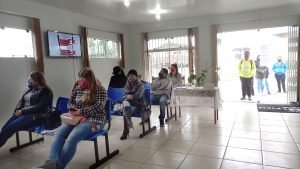 Piên fecha mês com saldo positivo de contratações
