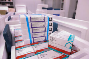 Paraná receberá mais 387.240 vacinas contra a Covid-19 para dose reforço nesta segunda. Foto: Geraldo Bubniak/AEN