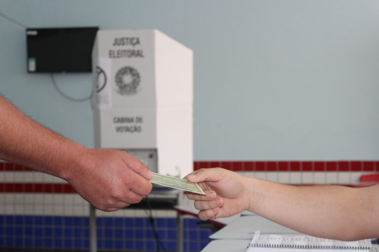 Eleitores vão às urnas. Foto: O Regional