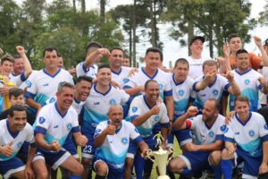 Água Azul conquistou o título de campeão pelo veterano. Foto: Assessoria de Imprensa/Prefeitura da Lapa