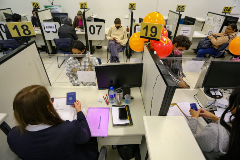 Diversas oportunidades estão disponíveis no Paraná. Foto: Gilson Abreu/AEN