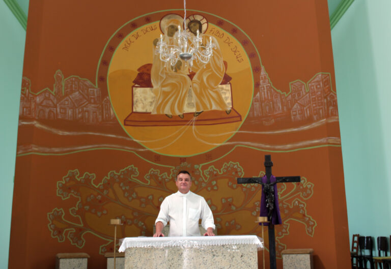 Padre João Maria celebra 25 anos de ao ministério sacerdotal. Foto: Arquivo/O Regional