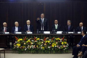 Posse do novo presidente do Tribunal de Justiça do Paraná, Desembargador Luiz Fernando Tomasi Keppen. Foto: Albari Rosa/AEN