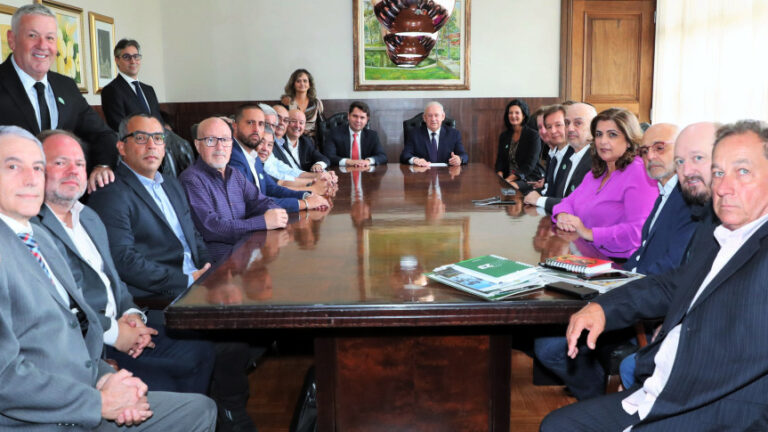 Reunião com veículos de comunicação foi realizada semana no gabinete da presidência. Foto: Nani Góis/Alep