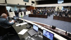 Assinada pelas dez deputadas da Bancada Feminina, medida que cria espaço específico avançou em segunda votação. Foto: Orlando Kissner/Alep
