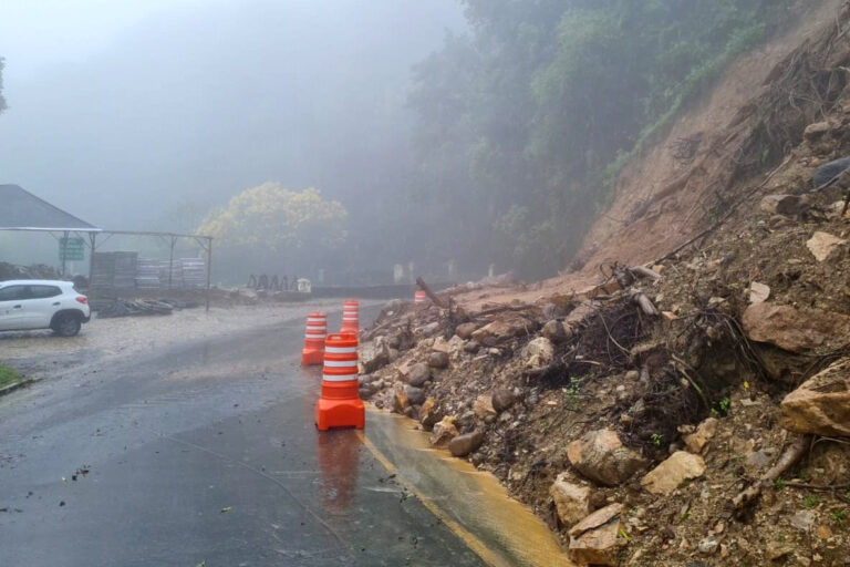Estrada da Graciosa está interditada devido às chuvas. Foto: DER