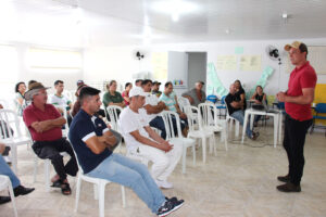 Produtores participaram da palestra em Piên. Foto: Assessoria de Imprensa/Prefeitura de Piên