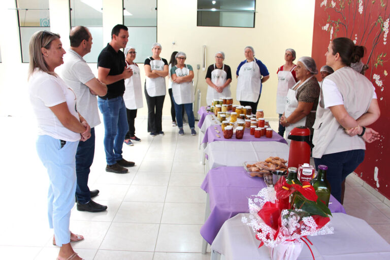 Curso de compotas foi concluído recentemente na cidade. Foto: Assessoria de Imprensa/Prefeitura de Piên