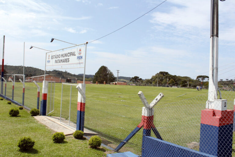 Jogos do society movimentam o Estádio dos Patamares. Foto: Arquivo/O Regional