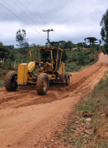 Reparo das estradas é uma das prioridades da administração, que está executando diversas obras. Foto: Assessoria de Imprensa/Prefeitura de Quitandinha