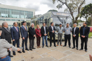 Novos ônibus foram destinados ao transporte coletivo da RMC. Foto: Roberto Dziura Jr/AEN