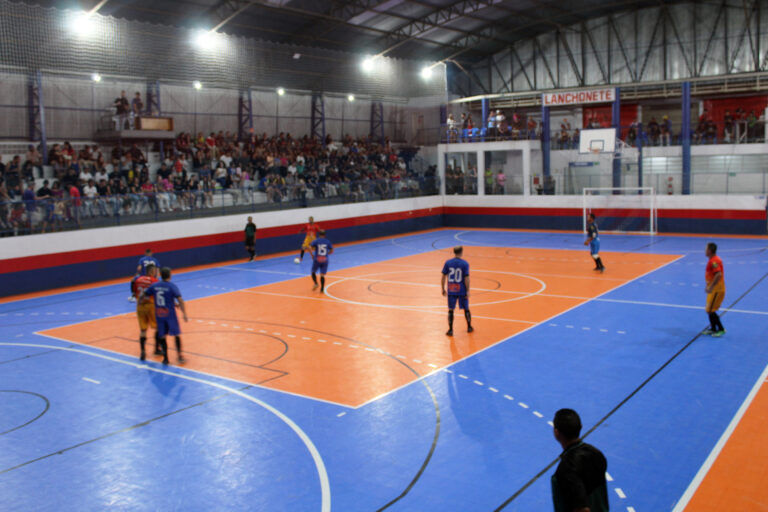 Ginásio Claudio de Oliveira Mendes será palco dos jogos do municipal de futsal, que começa nesta semana. Foto: Arquivo/O Regional