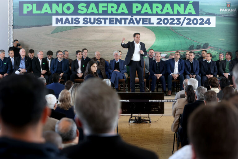 Plano Safra do Paraná foi lançado pelo governador Ratinho Junior, com R$ 54,3 bilhões. Foto: Ari Dias/AEN