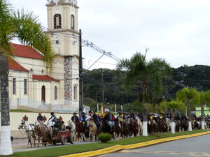 Cavalgada da Independência é atração em Quitandinha no 7 de Setembro. Foto: O Regional