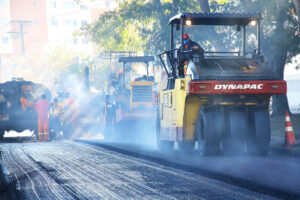 Pavimentação de vias é um dos serviços mais solicitados. Foto: Jaelson Lucas/Arquivo/AEN