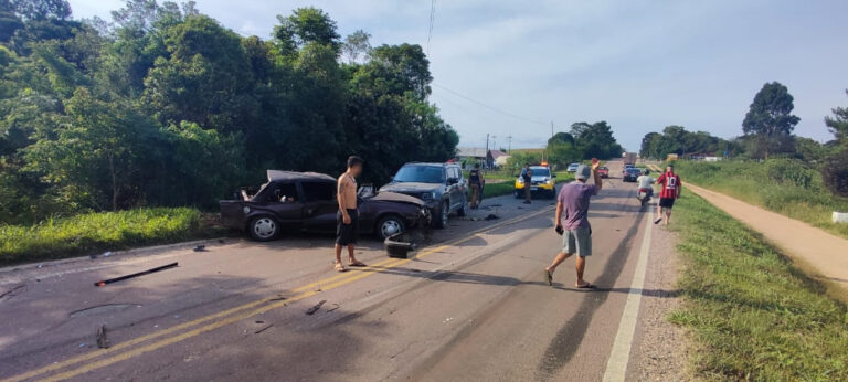 Grave colisão foi registrada na PR-419. Foto: Colaboração/Metropolitano