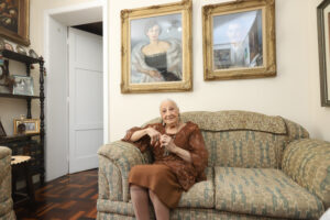 Na foto, Liamir Santos Hauer, que completou 100 anos em fevereiro. Foto: Geraldo Bubniak/AEN