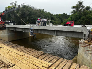 Ponte do Campestre é uma das estruturas que serão entregues à população de Tijucas do Sul na programação. Foto: Assessoria de Imprensa/Prefeitura de Tijucas do Sul
