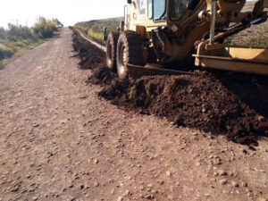 Município tem intensificado a manutenção das estradas. Foto: Assessoria de Imprensa/Prefeitura de Quitandinha
