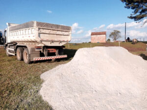 Produtores podem solicitar a entrega de calcário em Piên. Foto: Assessoria de Imprensa/Prefeitura de Piên