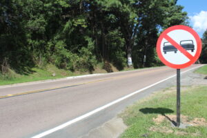Colocação de placas e pintura de faixas vêm sendo realizadas na rodovia. Foto: Arquivo/O Regional