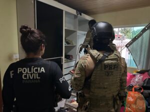 Operação foi deflagrada pela PRF e PCPR nesta quinta-feira em cidades do litoral paranaense e em Santa Catarina. Foto: Divulgação/PRF