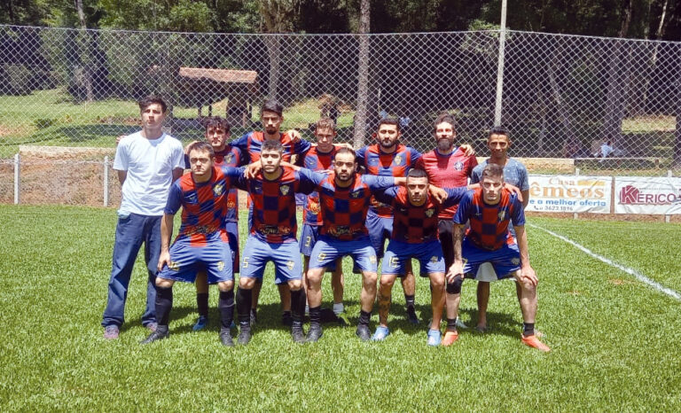 Com o placar de 4 a 0, equipe do Lá Família assegurou mais três pontos no certame em Quitandinha. Foto: Divulgação