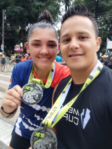 Marilete e Rodrigo na Meia Maratona de Curitiba. Foto: Divulgação
