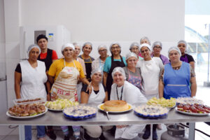 Curso de doces e salgados foi concluído na Lapa com 15 alunas. Foto: Assessoria de Imprensa/Prefeitura da Lapa