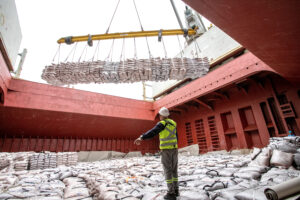 Exportação de açúcar a granel tem alta de 352% nos portos paranaenses em março. Foto: Claudio Neves/Portos do Paraná