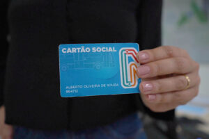 Pessoas em busca de emprego podem solicitar o cartão social do transporte metropolitano. Foto: Ricardo Ribeiro/AEN