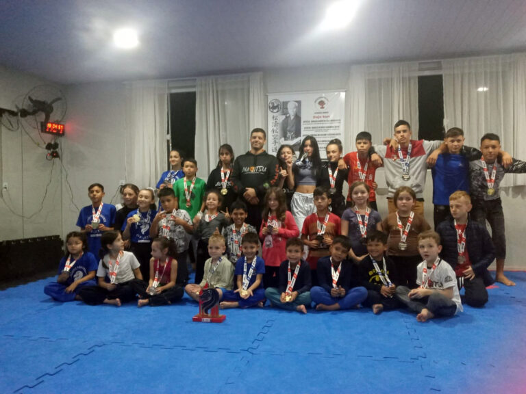 Equipe pienense de Jiu-Jitsu se destacou na segunda etapa do Paranaense. Foto: Divulgação