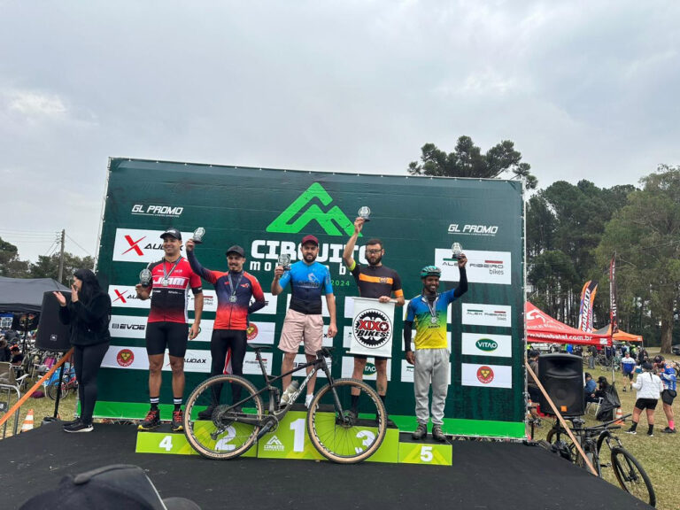 Junior Kurovski se destacou em circuito de mountain bike. Foto: Divulgação