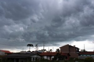Tempo permanece frio e chuvoso em todo o Paraná. Foto: Arquivo/O Regional
