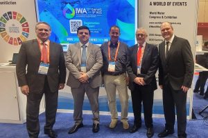 Risden e Possetli com presidente da IWA, Tom Mollenkopf e da ABES, governing member da IWA no Brasil, Marcel Costa Sanches. Foto: Sanepar