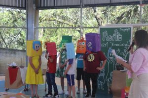 Apresentações culturais de alunos da escola. Foto: O Regional