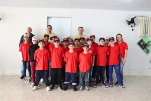 Projeto Bombeiro Mirim conta com a participação de 18 alunos pienenses. Foto: Assessoria de Imprensa/Prefeitura de Piên