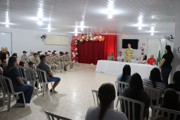 Formatura do projeto Bombeiro Mirim em Piên. Foto: Assessoria/Prefeitura de Piên