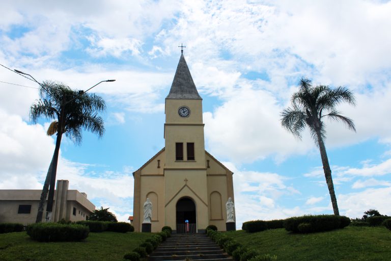 Igreja Matriz agora tem novos relógios e sino digital. Foto: Arquivo/O Regional