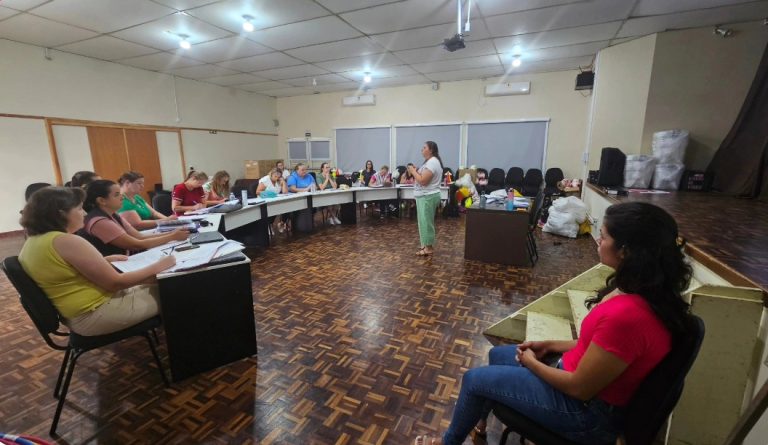 Capacitação reuniu professores em Quitandinha. Foto: Assessoria de Imprensa/Prefeitura de Quitandinha