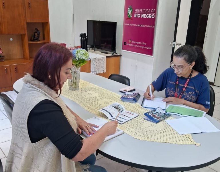 Realização dos cursos foi definida em reunião. Foto: Assessoria de Imprensa/Prefeitura de Rio Negro