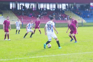 Bola vai rolar no campeonato de futebol suíço. Foto: Arquivo O Regional