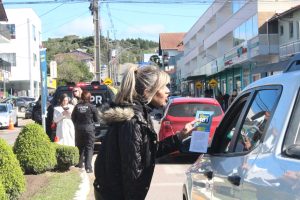 Ação de divulgação do Disque Denúncia 181 pela polícia nas cidades da região. Foto: O Regional