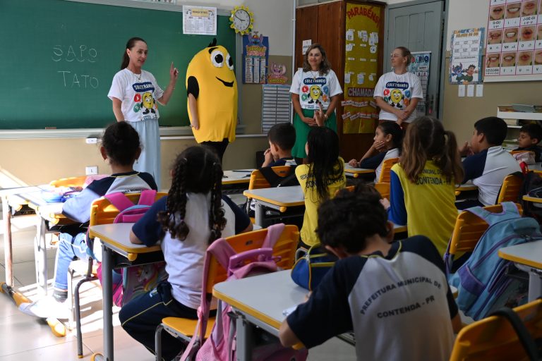 Projeto incentiva leitura e escrita. Foto: Assessoria de Imprensa/Prefeitura de Contenda